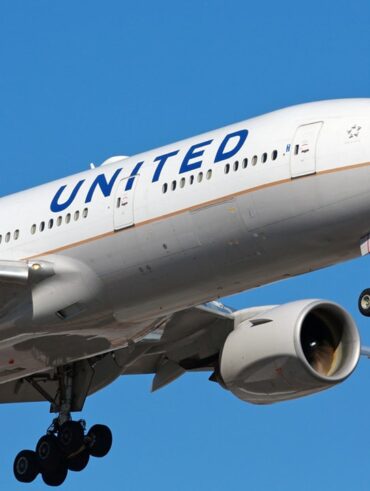 Dead body found in United plane’s wheel well