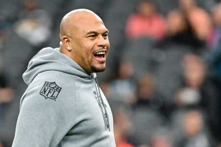 Raiders’ Antonio Pierce slams critics for wanting the team to lose the game against the Jaguars. Improved draft position