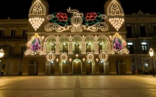 The Christmas season in Puerto Rico lasts for more than a month. With singing and lights illuminating the streets from December to January.