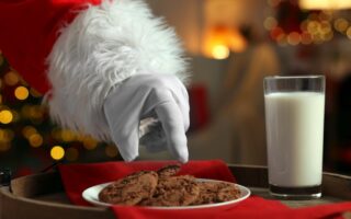 Holiday baking champion shares history of leaving cookies for Santa