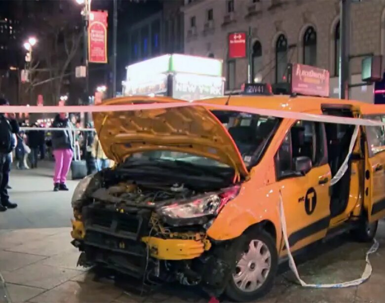 Taxi hits pedestrian at popular NYC tourist spot on Christmas Day