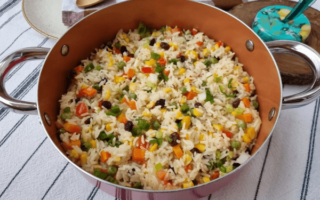 Arroz à Grega com Frango: A Maneira Mais Fácil e Deliciosa de Fazer!