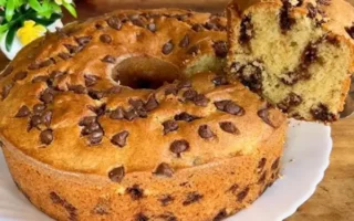 Bolo de Laranja com Gotas de Chocolate: Sabor Surpreendente!