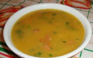 Caldo de Mandioquinha com Bacon: Conforto em Uma Tigela!