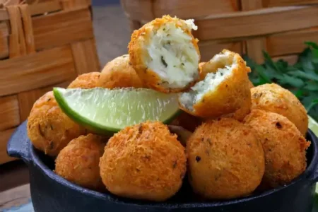 Bolinho de Bacalhau: Receita Tradicional e Saborosa!