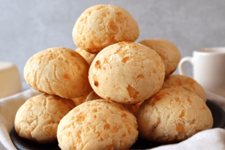 Pão de Queijo Perfeito com Apenas 3 Ingredientes