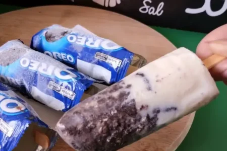 Picolé de Oreo: A Maneira Mais Fácil e Deliciosa de Se Refrescar!