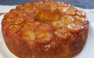 Bolo de Banana Caramelizada: Simples e Irresistível!