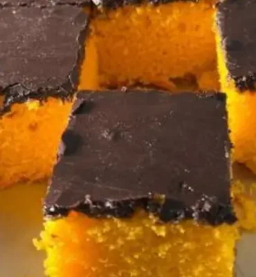 Bolo de Cenoura com Cobertura de Chocolate: O Clássico que Nunca Falha!