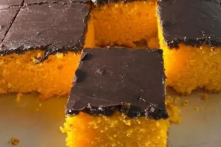 Bolo de Cenoura com Cobertura de Chocolate: O Clássico que Nunca Falha!