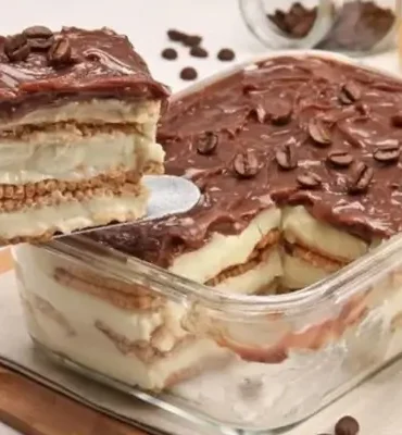 Pavê de Bolacha Maria: Sobremesa Rápida e Sem Forno!