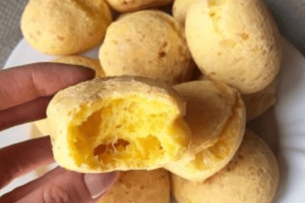 Pão de Queijo com Milho Verde: Combinação Perfeita e Muito Fácil!